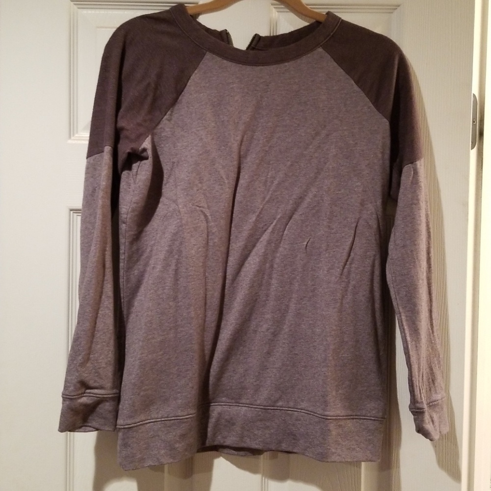 Louis & Grey sweater